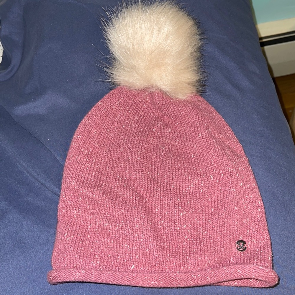 BNWOT- lululemon beanie